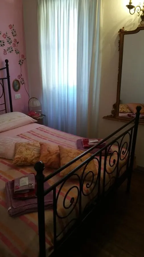 Couette-café Bed and Breakfast Ca'Pelitti à Valganna